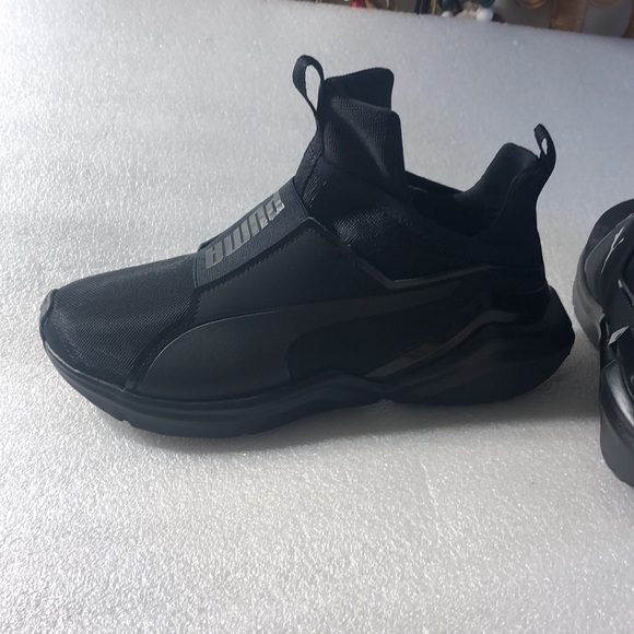 Puma women -Fierce2wn’s -size 7 -black - Picture 7 of 13